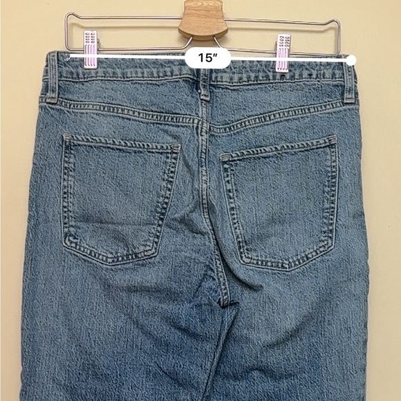GAP Denim Universal Slim Boyfriend Jeans Women’s Size 8/29R Raw Hem - Picture 3 of 8